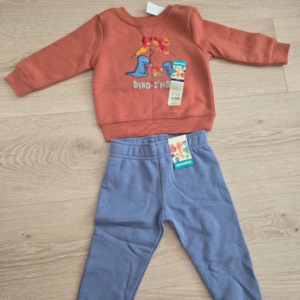 Brand New Children's suit pants and sweatshirt for 12 months.
